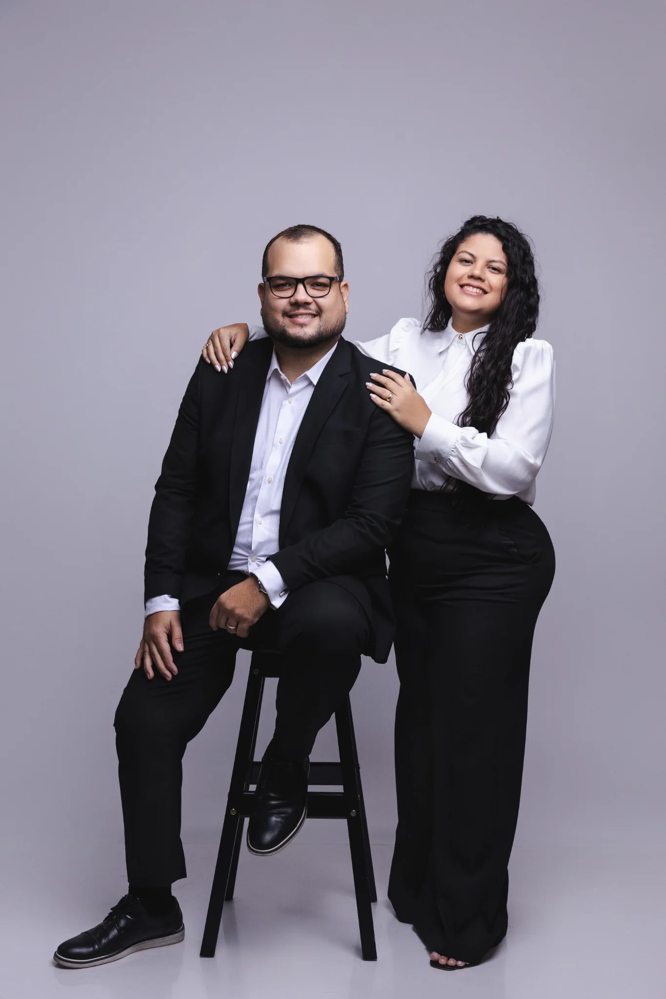 Isabela e Matheus, à frente da Bono Comunicação